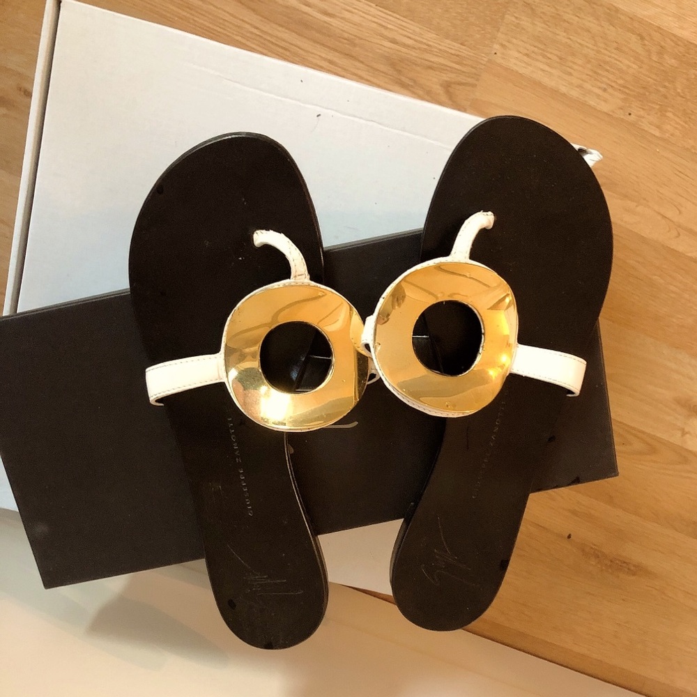 Giuseppe Zanotti Black Leather Sandals w Gold 38